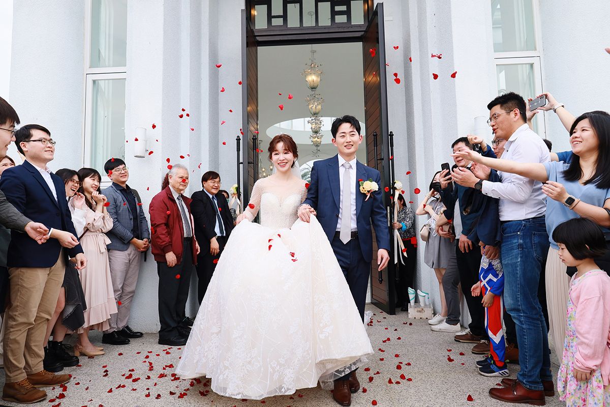 《宜蘭婚攝》早儀式午宴客 / 香格里拉冬山河渡假飯店日光綠築類婚紗證婚教堂婚禮
